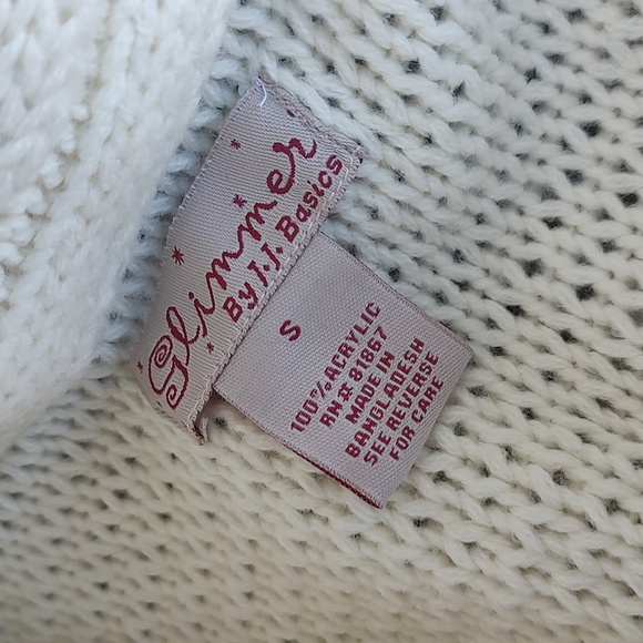 White Sweater Jacket - Picture 9 of 9